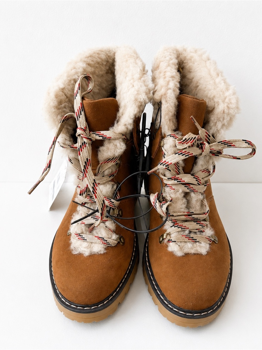 NWT Time and Tru Tan Sherpa Lined Hiking Boots Size 7 Cozy Winter Boots Gorpcore - Picture 2 of 7
